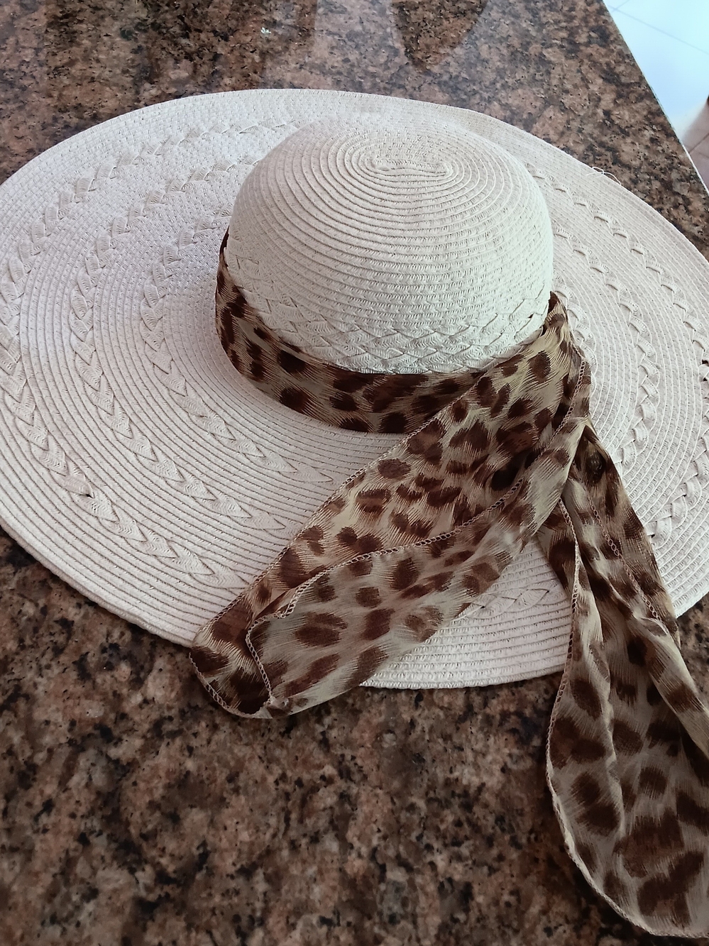 Wide-Brim Cream Sun Hat with Leopard Scarf Accent